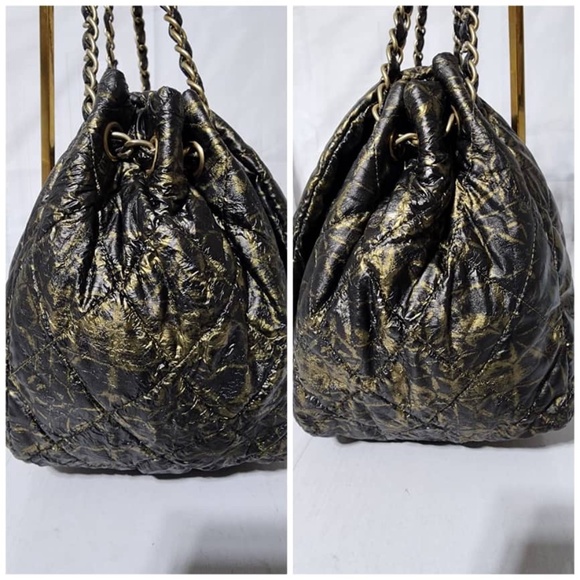 Authentic CHANEL Nylon Printed Quilted Accordion Flap Shoulder Bag Black/Gold - Picture 5 of 16